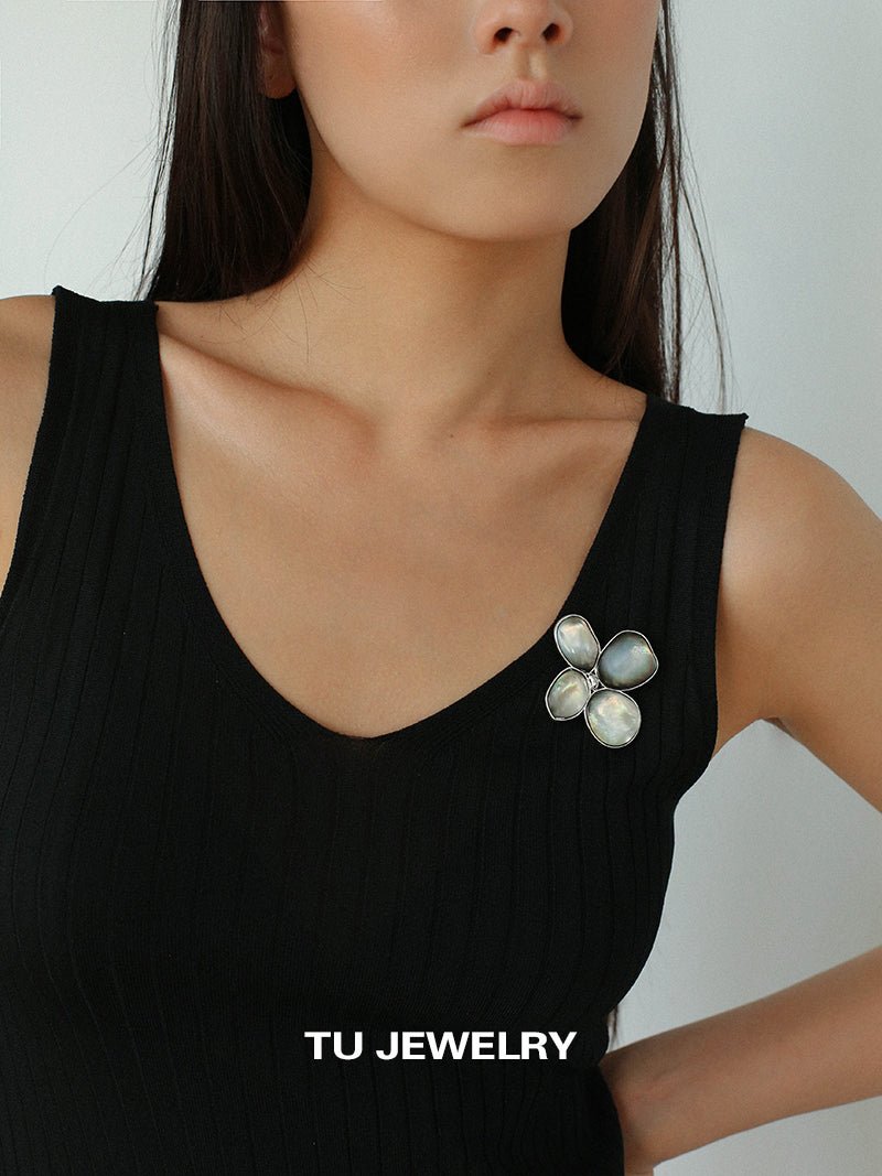 Exquisite Natural Black Mother - of - Pearl Lilac Flower Brooch - floysun