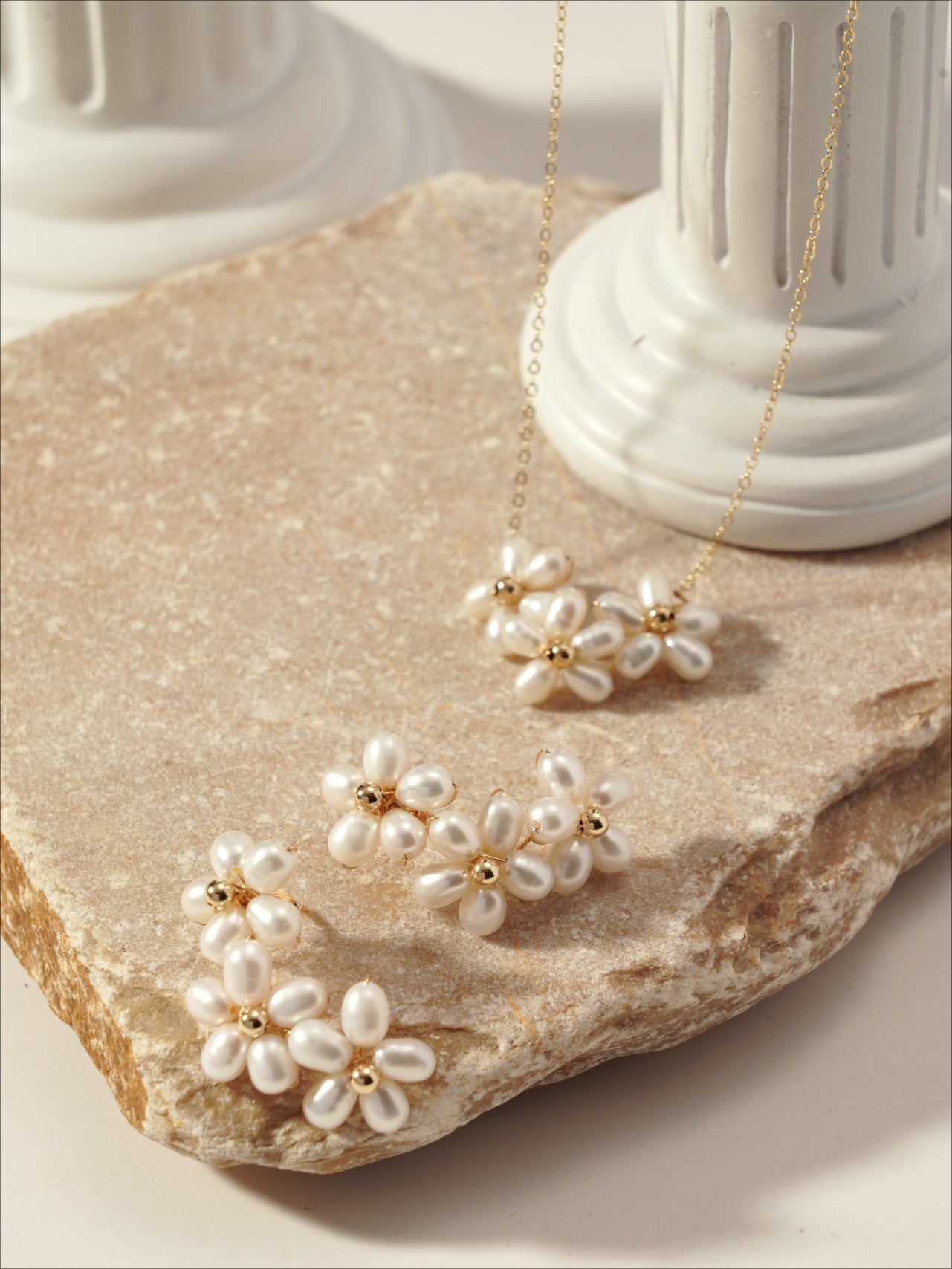 Falling Petals Series Narcissus Pearl Necklace - floysun