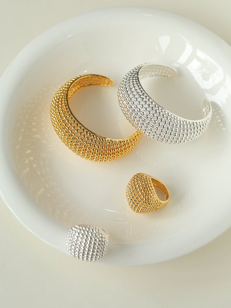 Fashionable Hollow Half Sphere Bangle - floysun