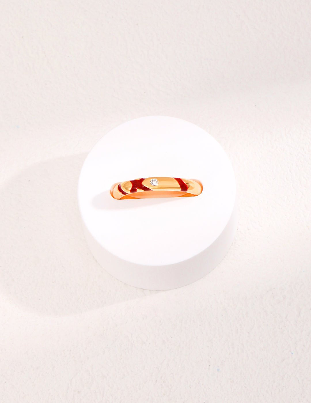 Gold Simple Intertwined Red Line Zircon Rings - floysun