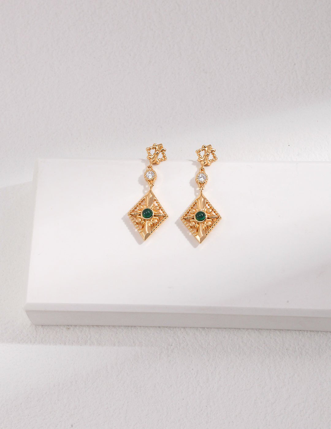 Green Zircon Rhombus Earrings - floysun