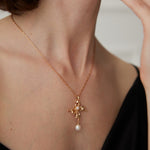 Hollow Butterfly Pearl Necklaces - floysun