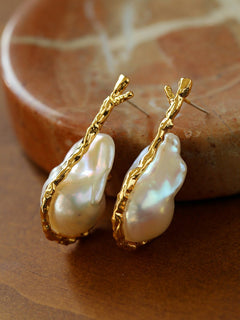 Hooked Branch Baroque Pearl Stud Earrings - floysun