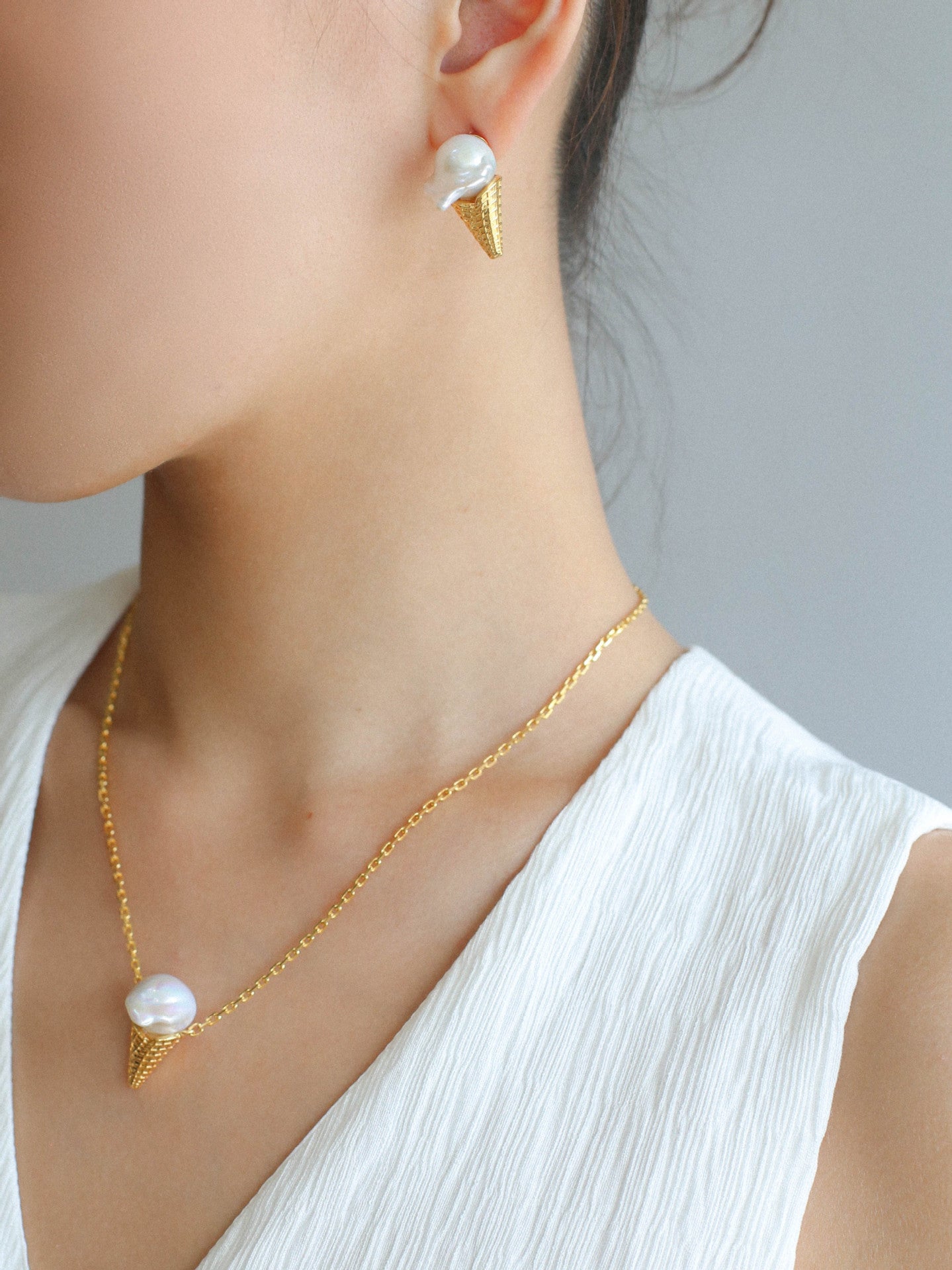 Ice Cream Baroque Pearl Chain Pendant Necklace - floysun