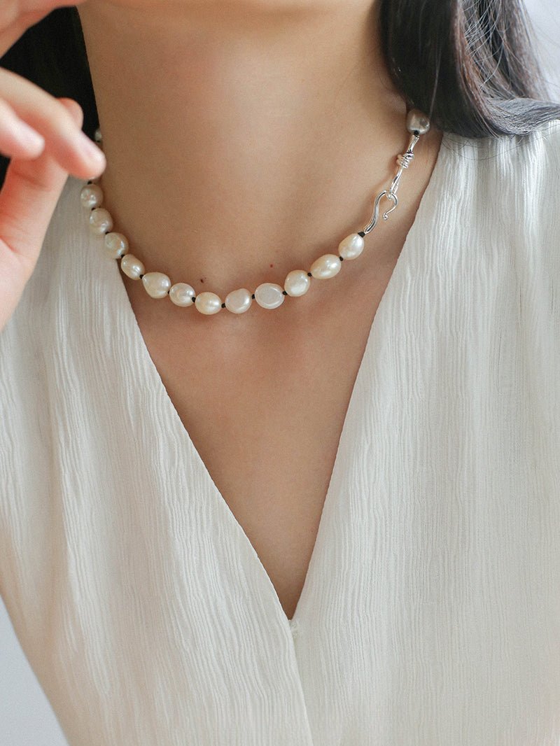 Knot Clasp Pearl Short Necklace - floysun