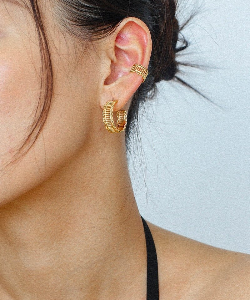 Lace Pattern Diamond Ear Cuff - floysun