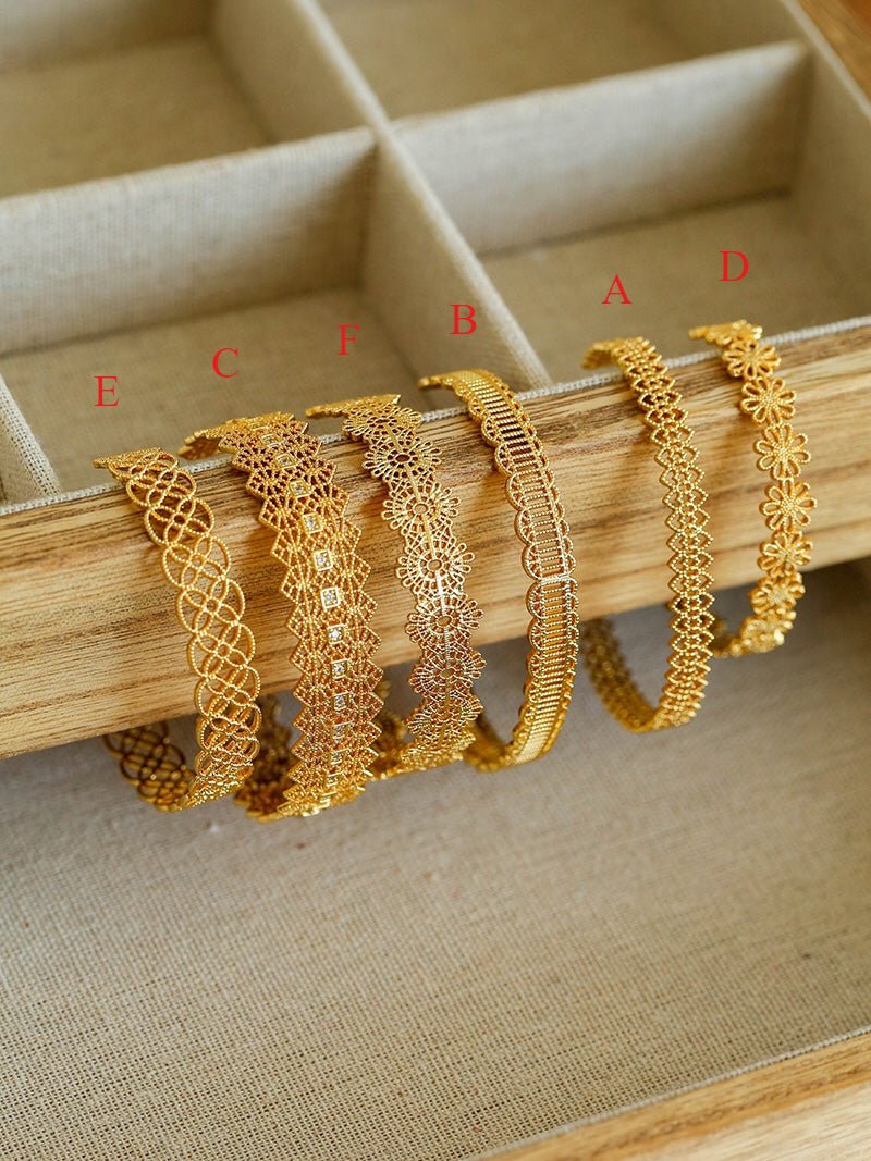 Lace Pattern Diamond Open Bangle - floysun