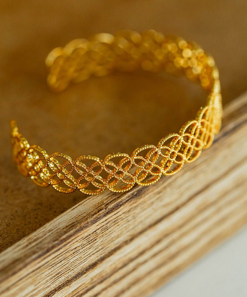 Lace Pattern Diamond Open Bangle - floysun