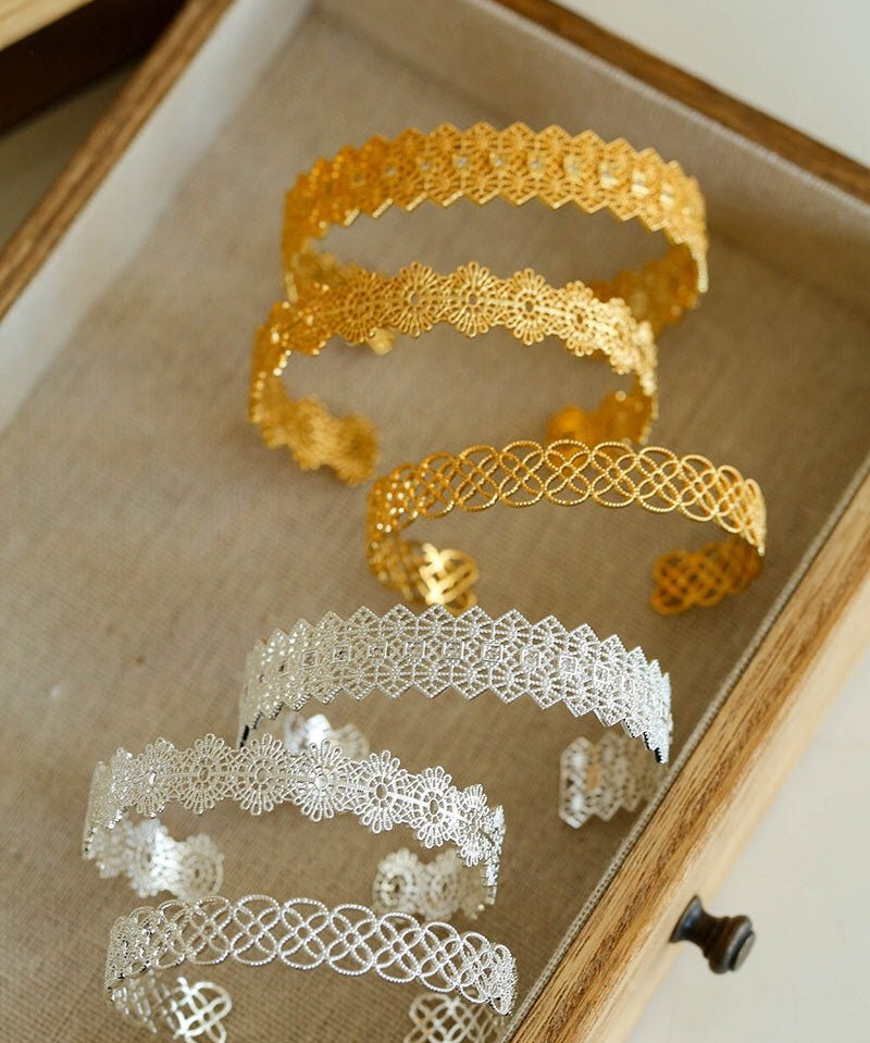 Lace Pattern Diamond Open Bangle - floysun