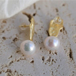 Matte Gold Gilded Baroque Pearl Relief Earrings - floysun