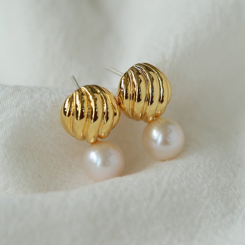 Metal Shell Pearl Drop Earrings - floysun