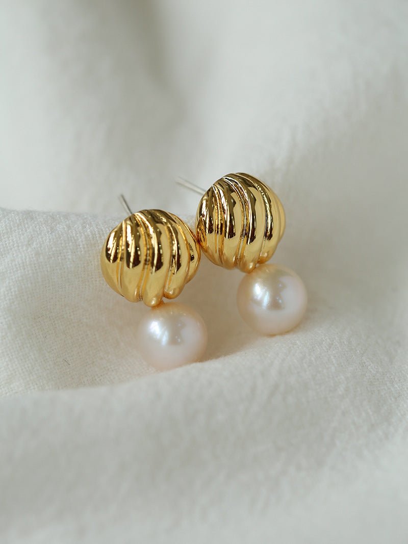 Metal Shell Pearl Drop Earrings - floysun