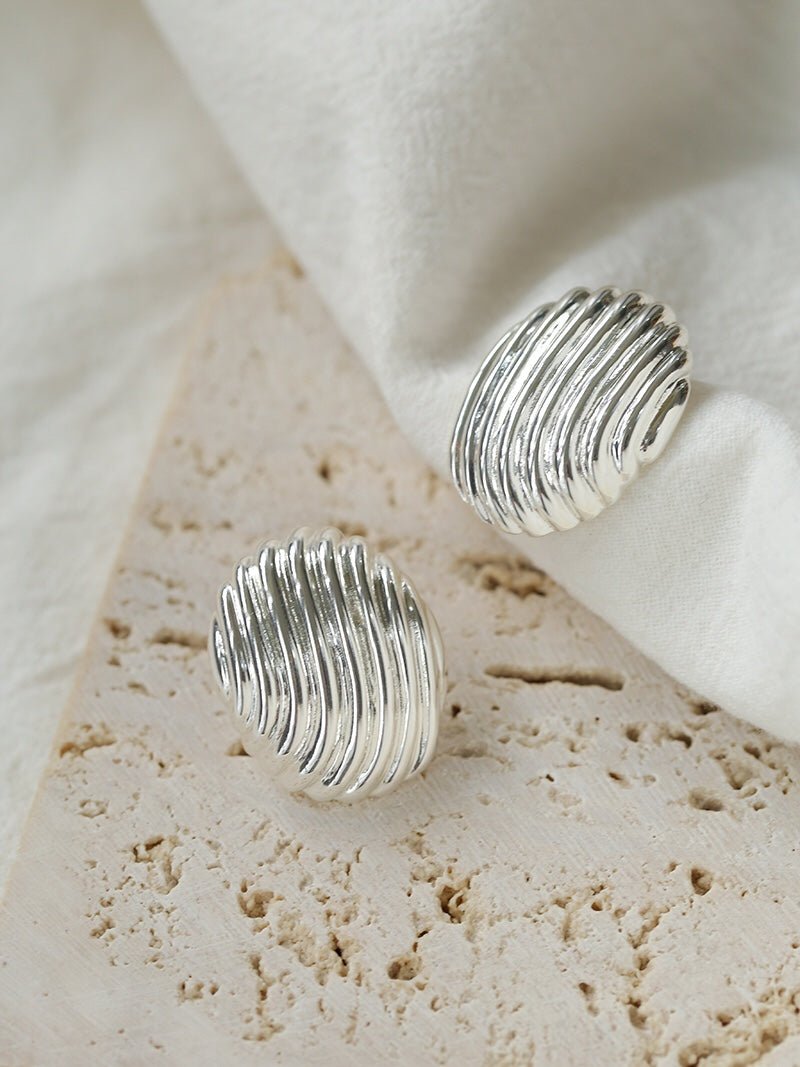 Metallic Striped Texture Oval Earrings - floysun