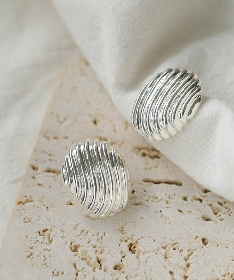 Metallic Striped Texture Oval Earrings - floysun