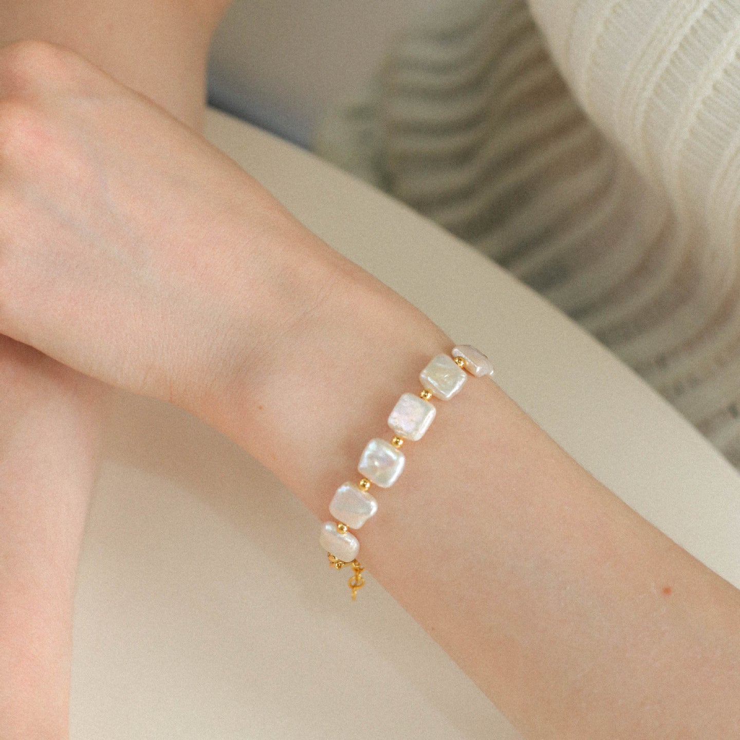 Mini Gold Bead and Square Baroque Pearl Bracelet - floysun