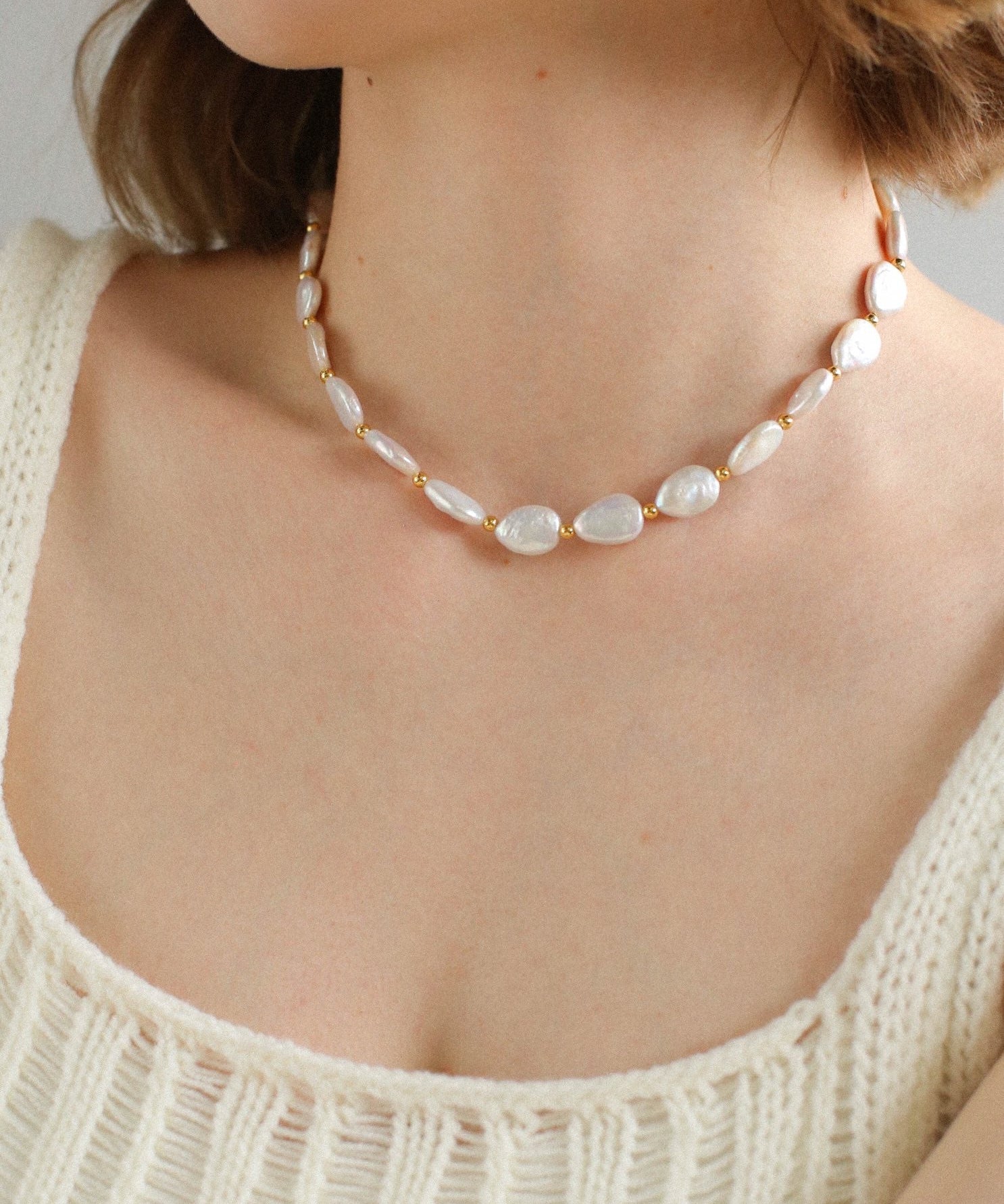 Mini Gold Bead and Teardrop Baroque Pearl Necklace - floysun