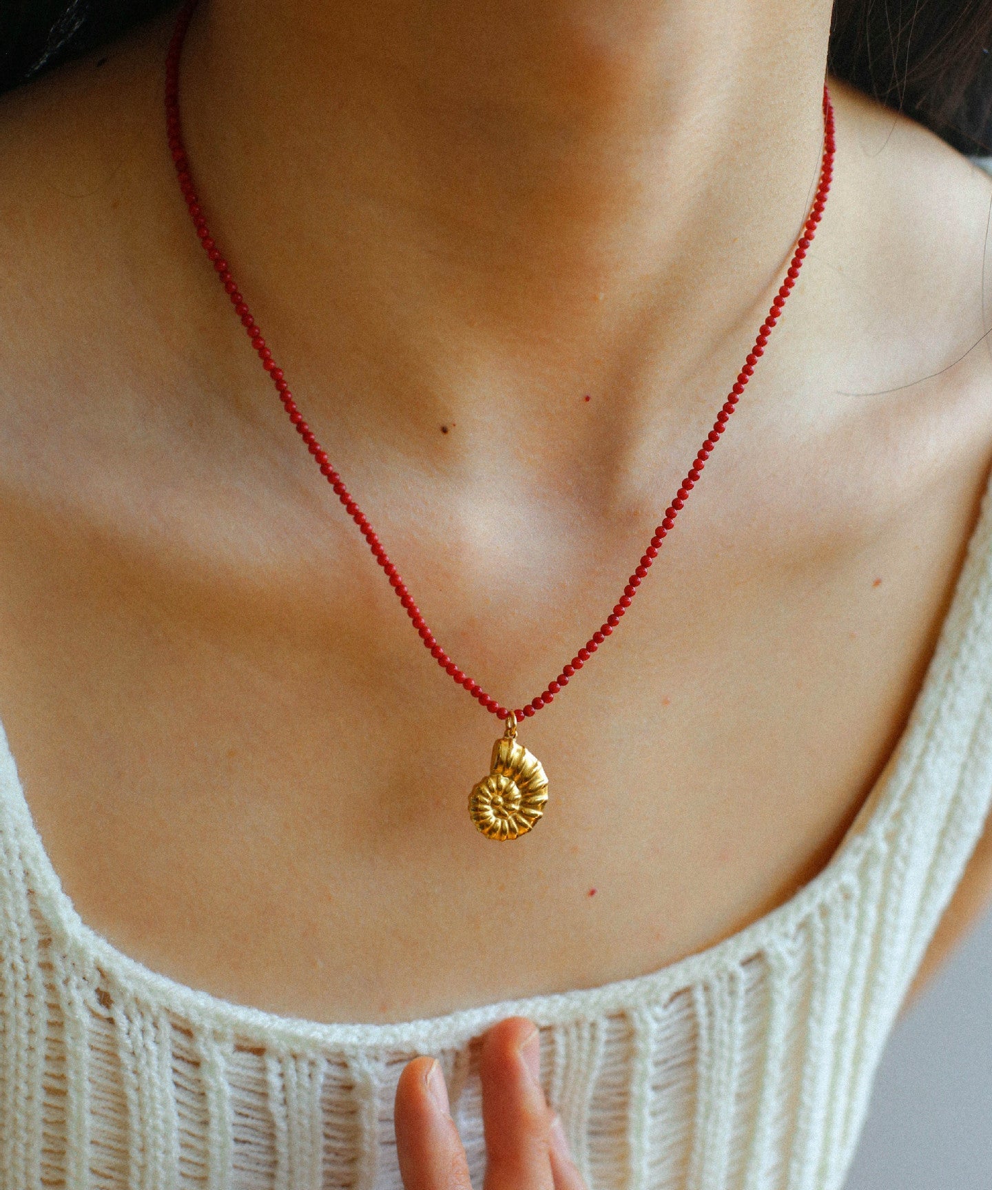 Mini Red Coral Beaded Necklace with Conch Pendant - floysun