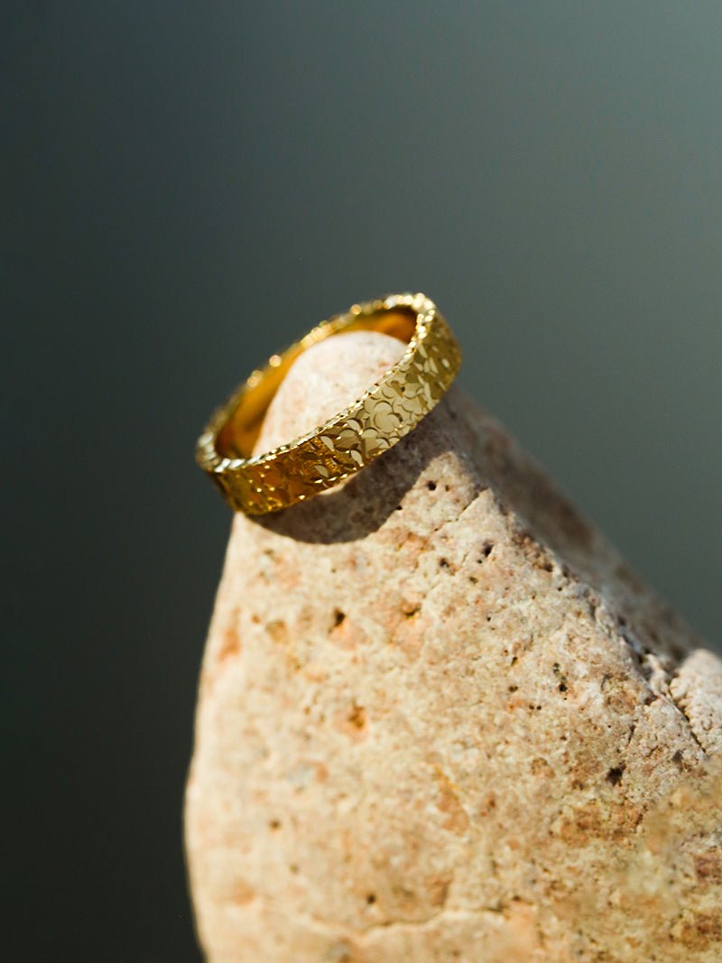 Minimalist Ice Fragment Plain Ring - floysun