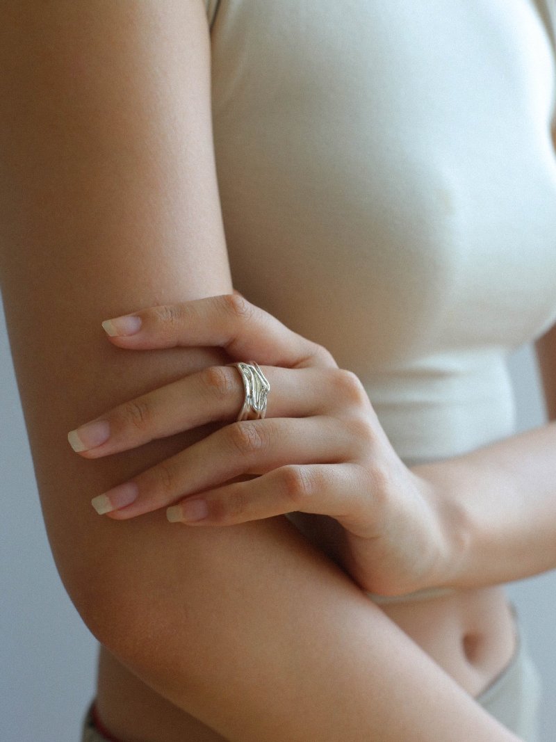 Minimalist Irregular Pleats Wide Version Open Ring - floysun