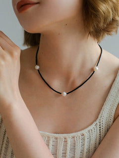 Minimalist Modern Pearl and Black Onyx Beaded Necklace - floysun