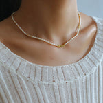 Minimalist Necklace with Small Gold Beads and Rice Pearls - floysun