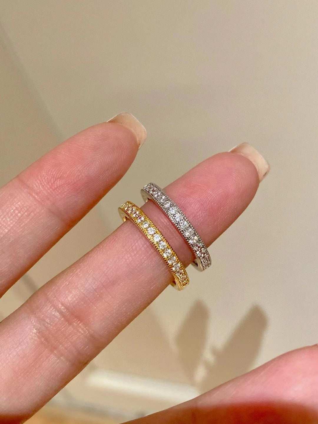 Minimalist Stacking Ring with Diamonds - floysun