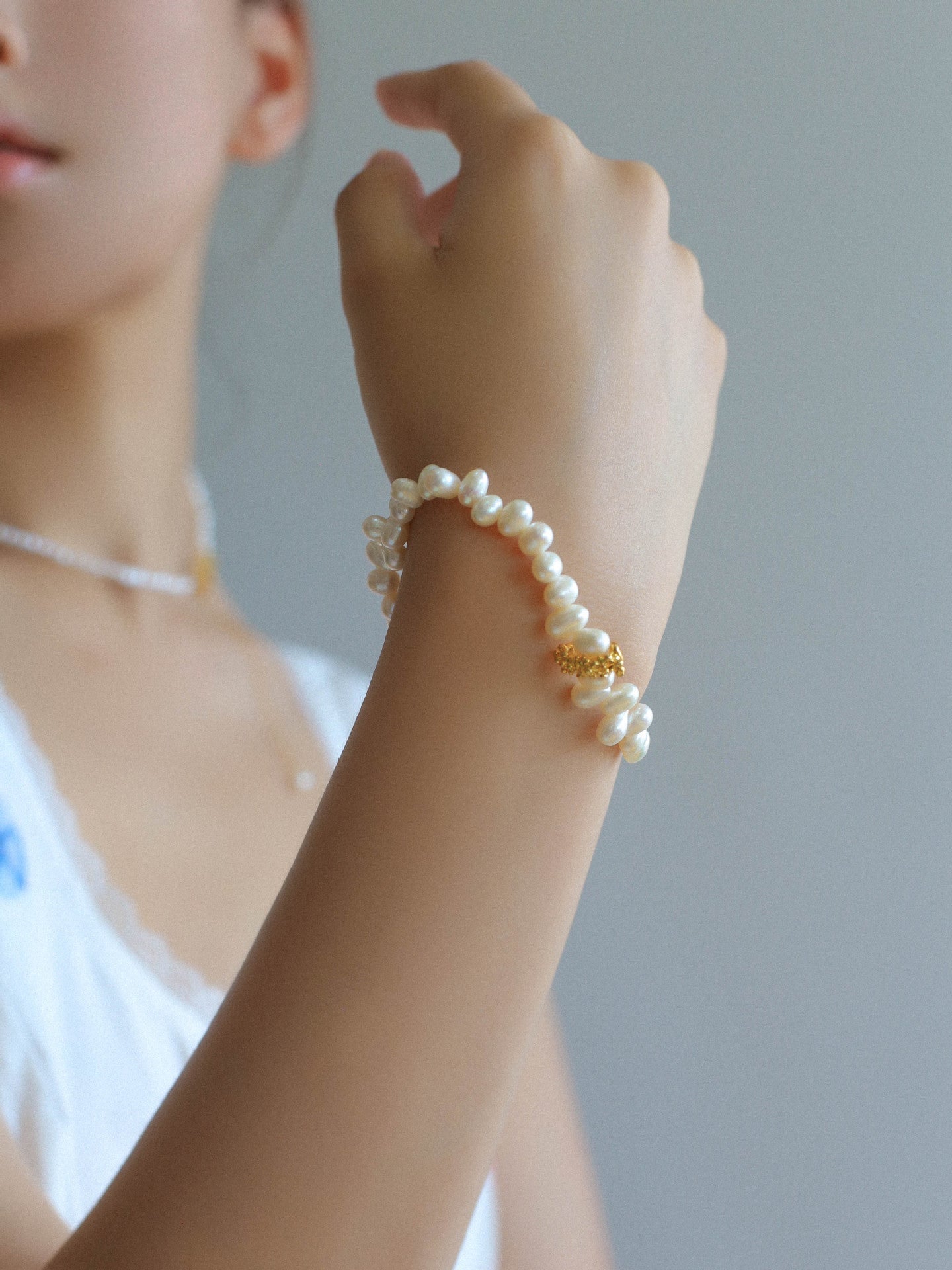 Minimalist Staggered Pearl Bracelet - floysun