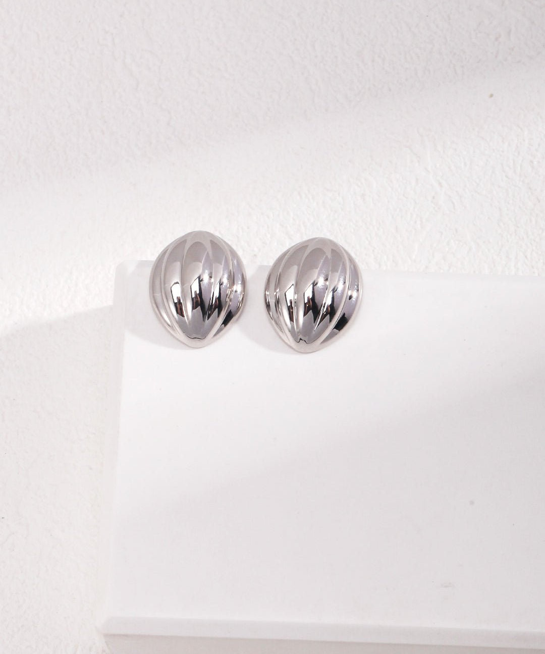 Minimalist Striped Oval Earrings - floysun