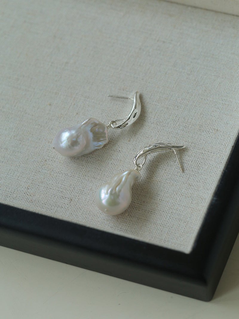 Minimalist Willow Leaf Baroque Pearl Pendant Earrings - floysun