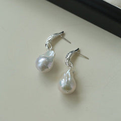 Minimalist Willow Leaf Baroque Pearl Pendant Earrings - floysun