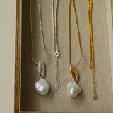 Minimalist Willow Leaf Baroque Pearl Pendant Necklace - floysun