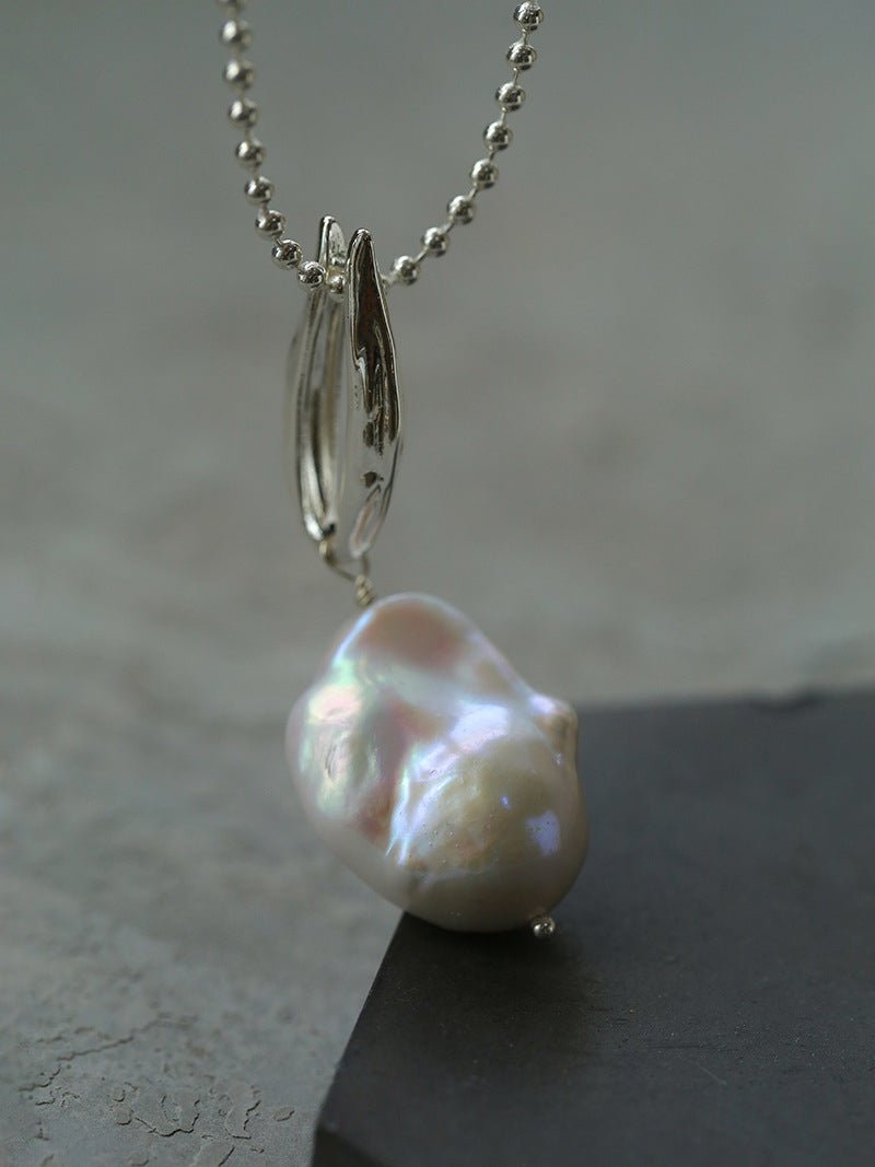 Minimalist Willow Leaf Baroque Pearl Pendant Necklace - floysun