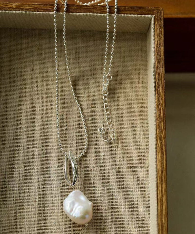 Minimalist Willow Leaf Baroque Pearl Pendant Necklace - floysun