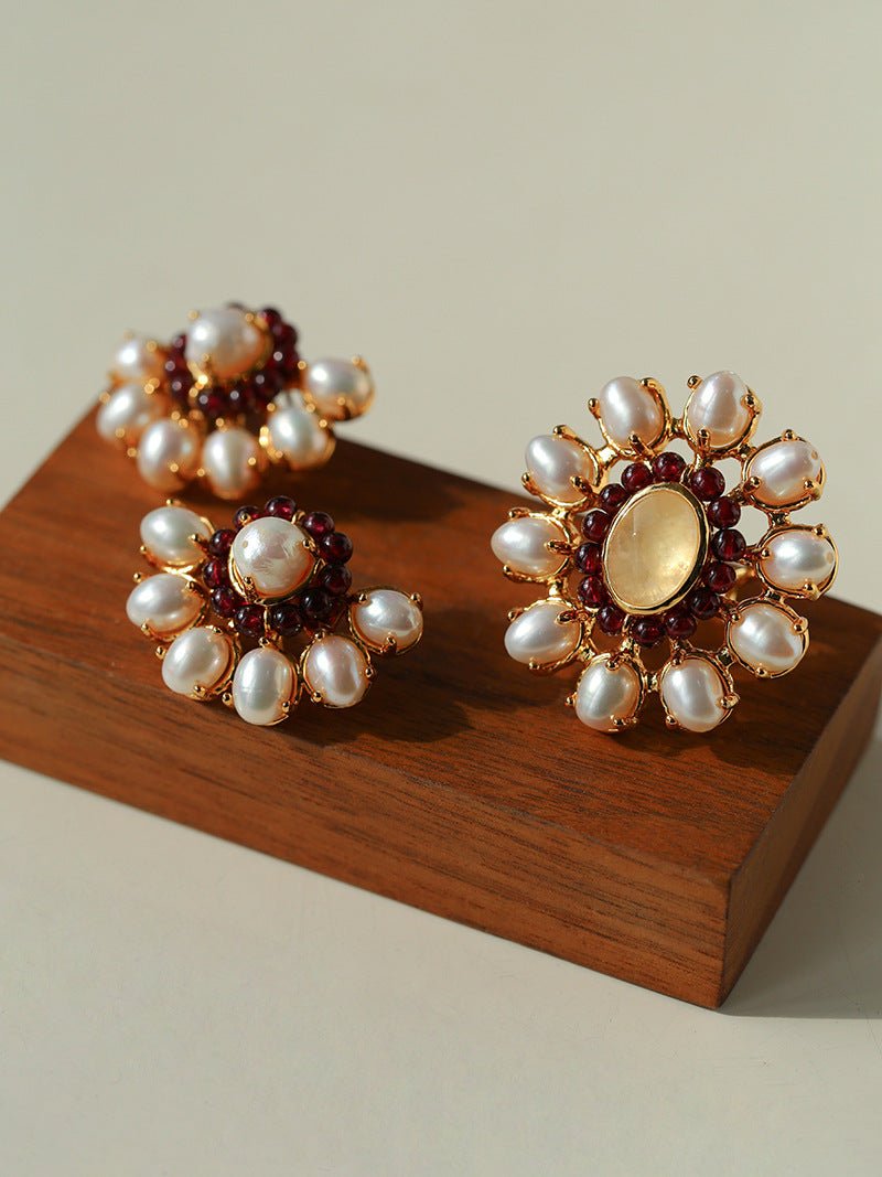 Natural Baroque Pearl Red Garnet Retro Earrings - floysun