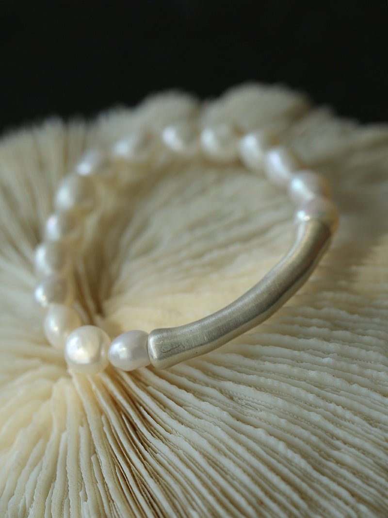 Neutral Chic Bamboo Knot Pearl Bracelet - floysun