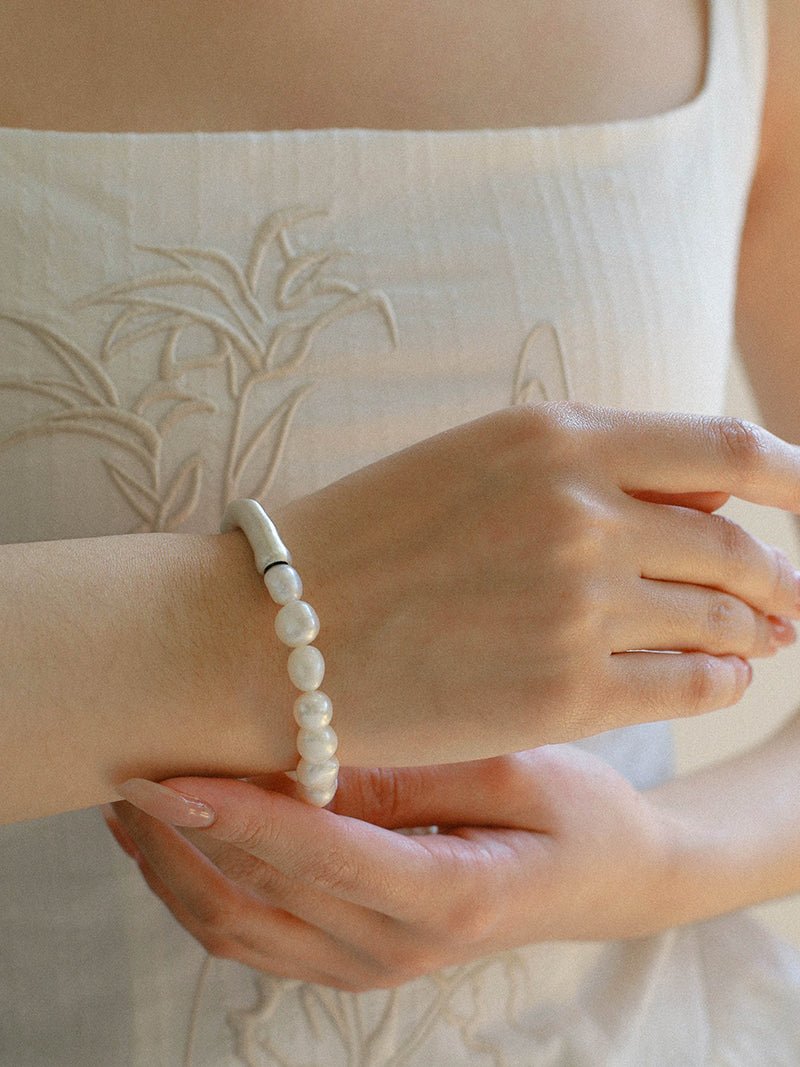 Neutral Chic Bamboo Knot Pearl Bracelet - floysun