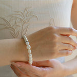 Neutral Chic Bamboo Knot Pearl Bracelet - floysun