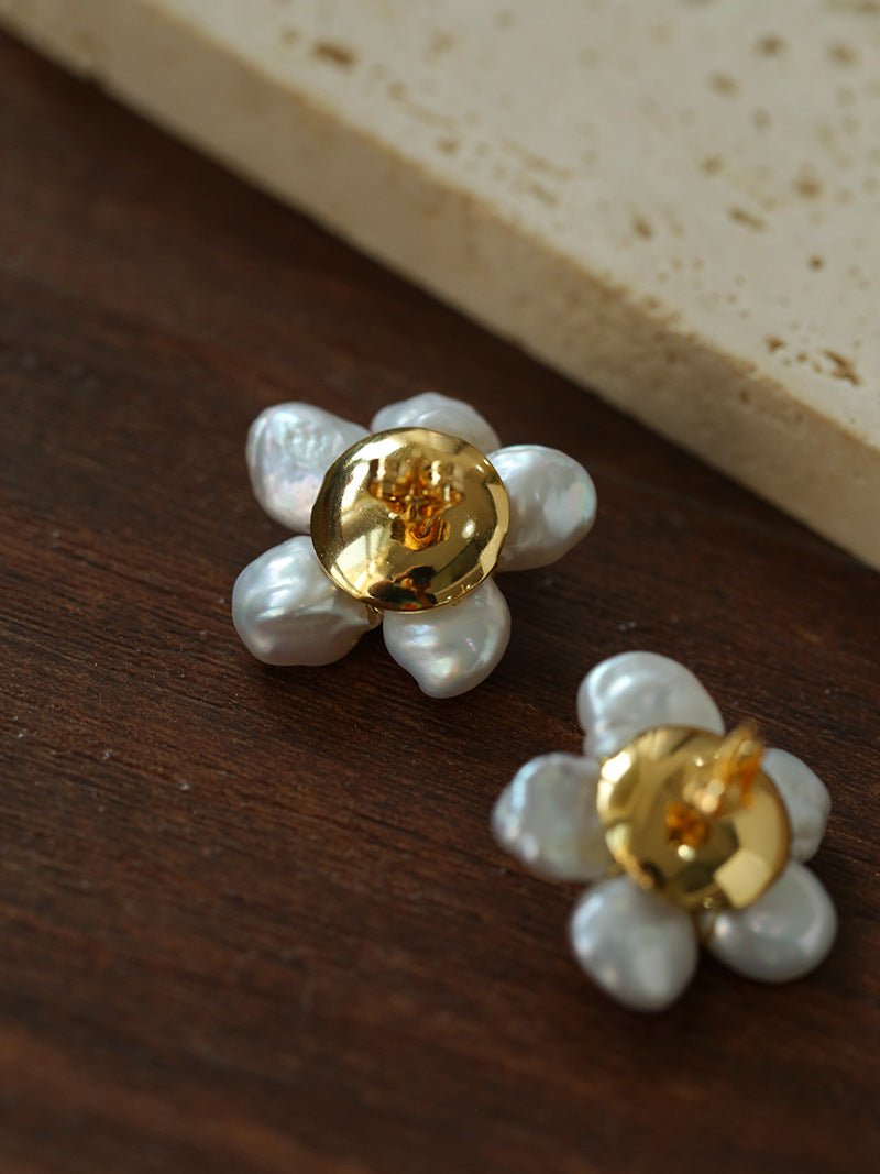 Pearl Floret Stud Earrings - floysun