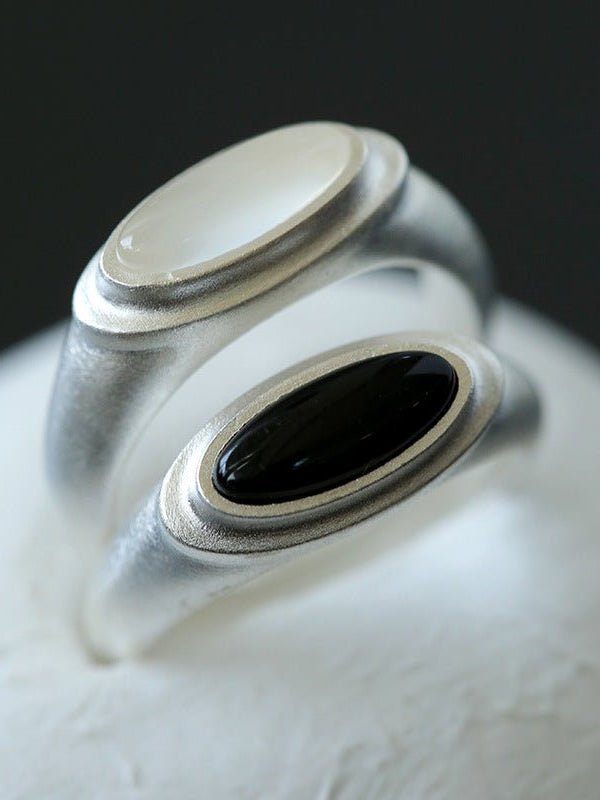 Pure Silver Satellite Ring - White Chalcedony/Black Onyx - floysun