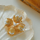 Retro Hollow Stamen Brooch - floysun