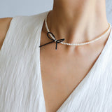 Rice Pearl Clavicle Chain Black Spinel Bow Necklace - floysun