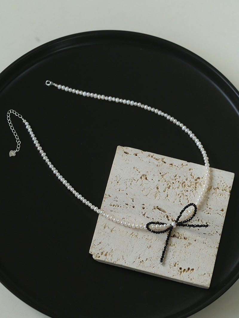 Rice Pearl Clavicle Chain Black Spinel Bow Necklace - floysun