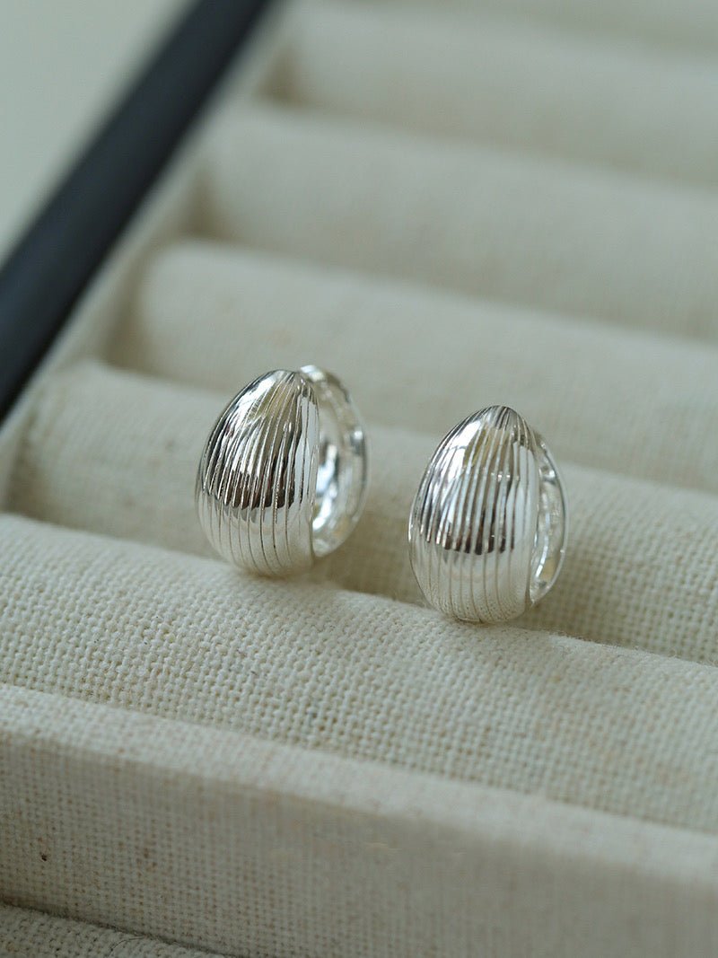 Shell Pattern Metallic Hoop Earrings - floysun