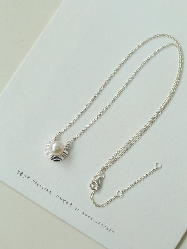 Simple Spiral Pearl Pendant Chain Necklace - floysun