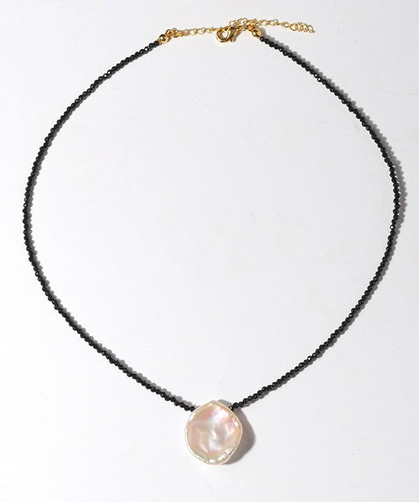 Single Large Petal Baroque Pearl Black Spinel Necklace - floysun