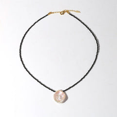 Single Large Petal Baroque Pearl Black Spinel Necklace - floysun