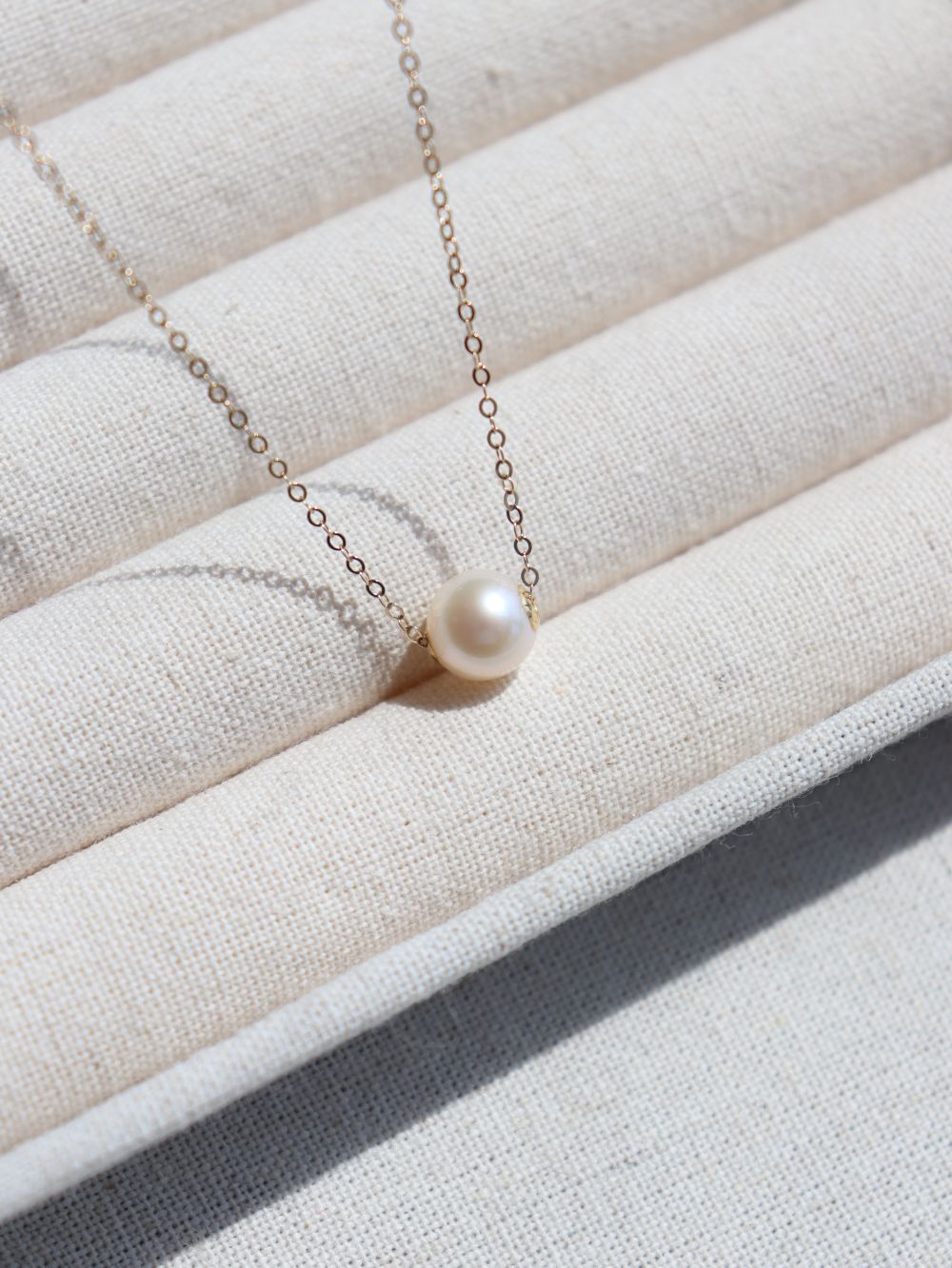 Single Round Pearl Pendant Necklace - floysun