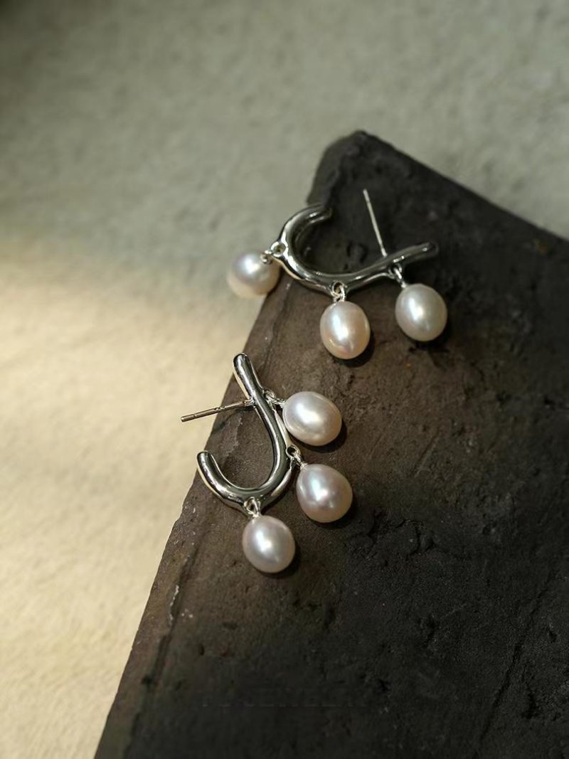 Small Grape Natural Pearl Drop Earrings - floysun