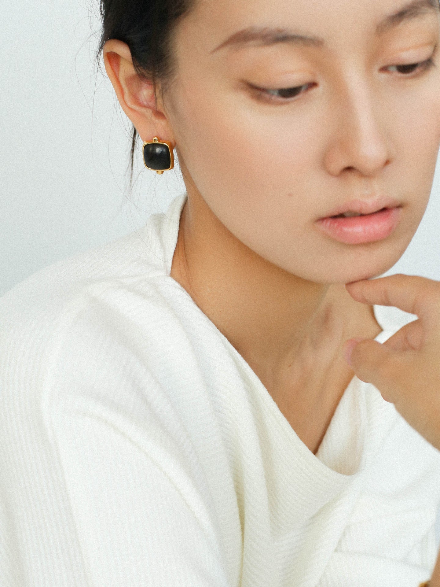 Square Ebony Geometric Stud Earrings - floysun