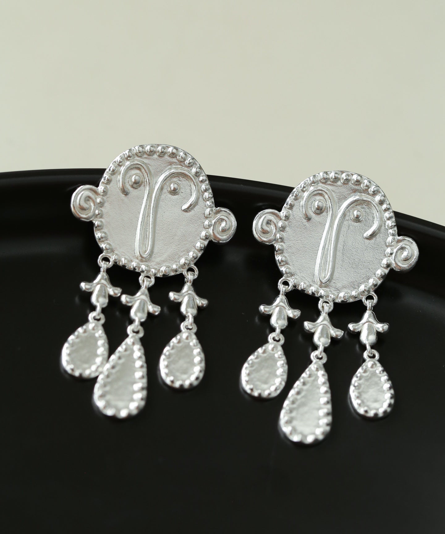 Sterling Silver Crying Man Earrings - floysun